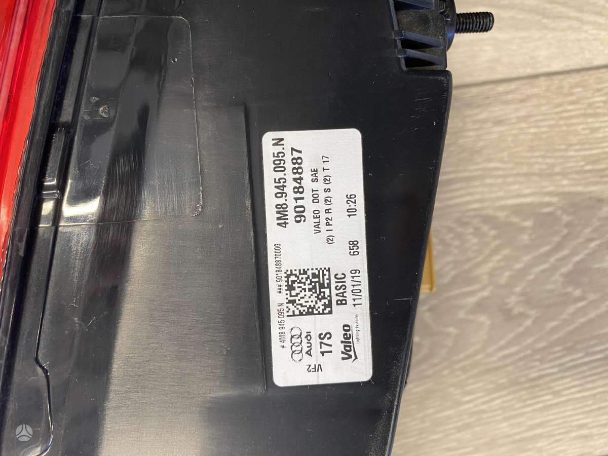 Audi Q8 lights