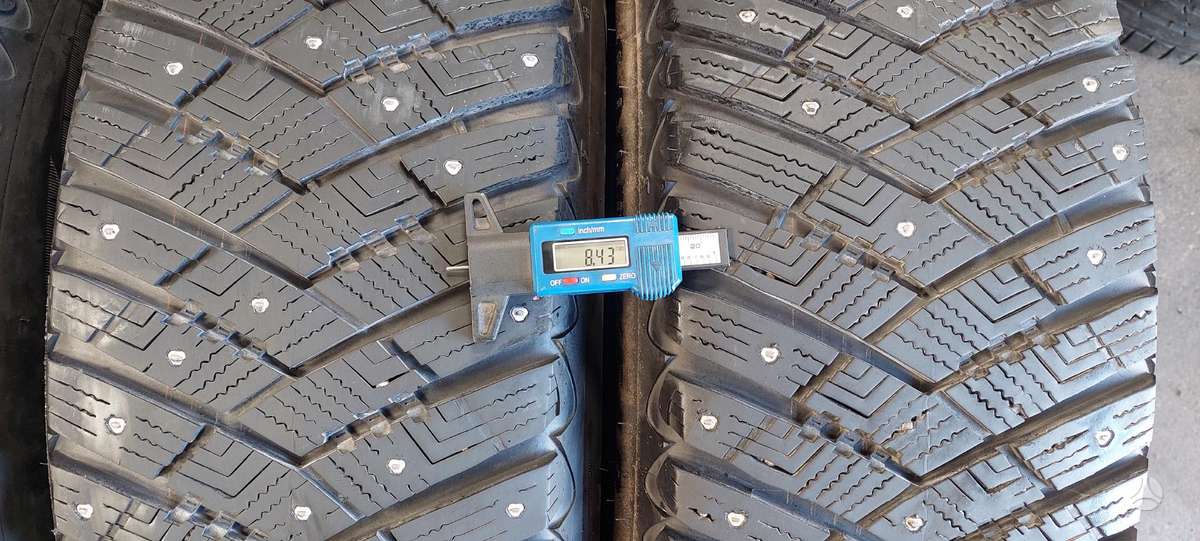 Goodyear, winter 235/55 R19