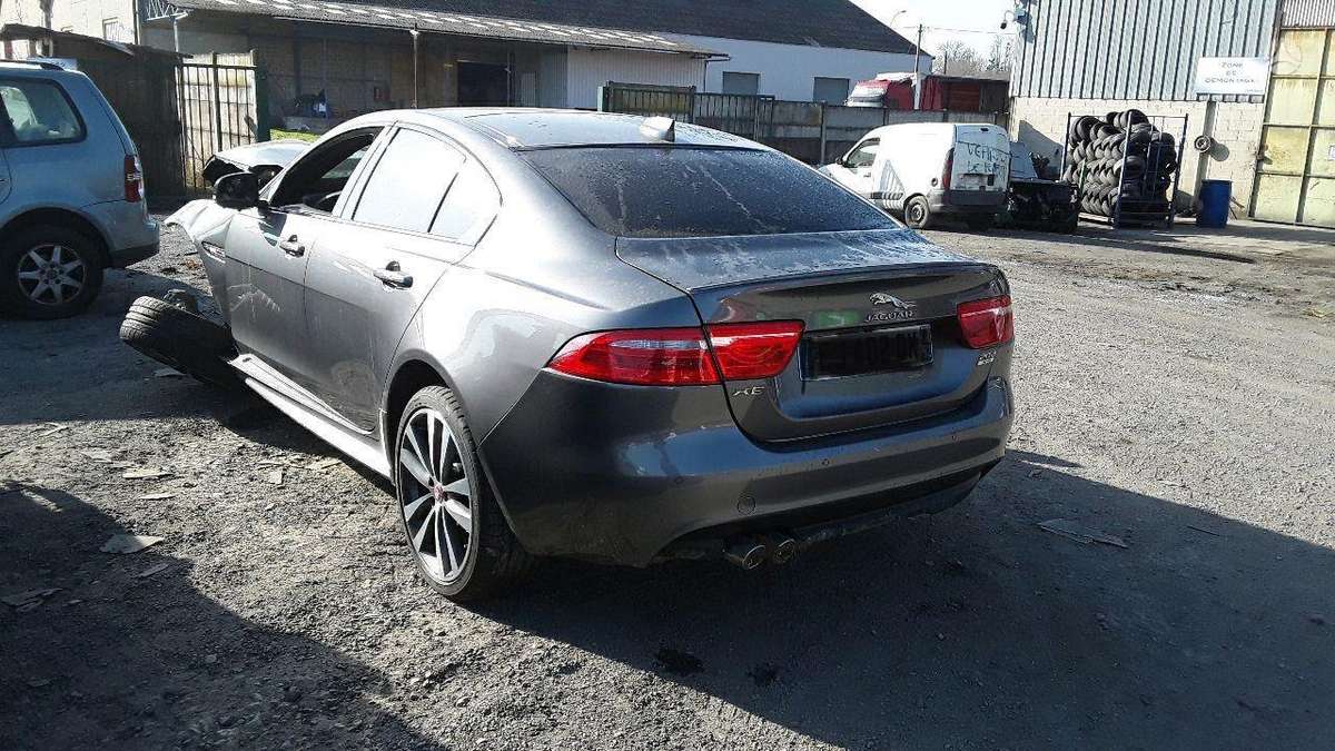 Jaguar XE, 204DTD, for parts