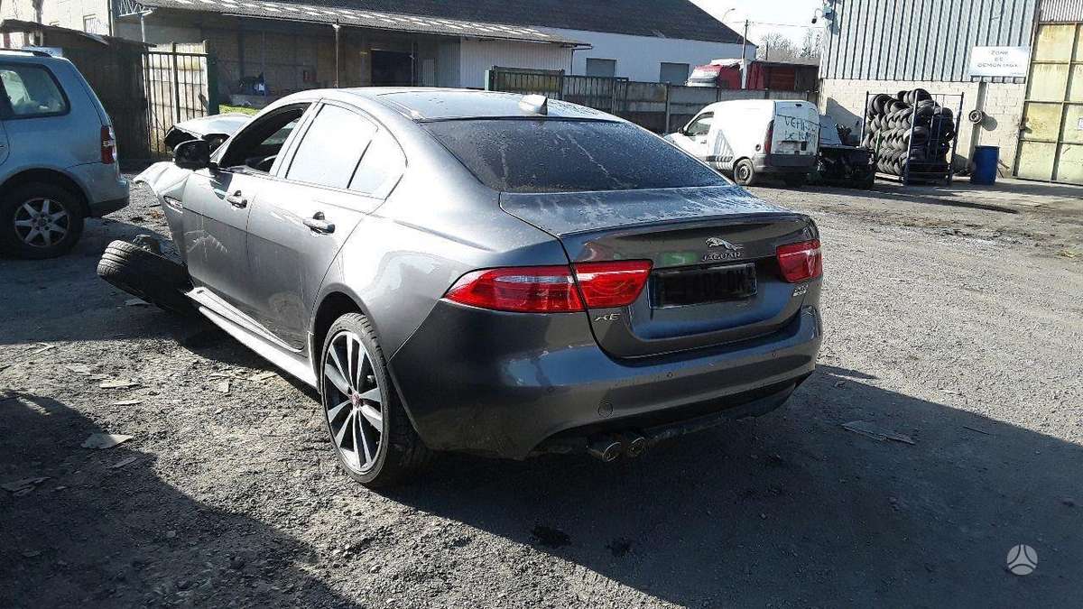 Jaguar XE, 204DTD, по частям