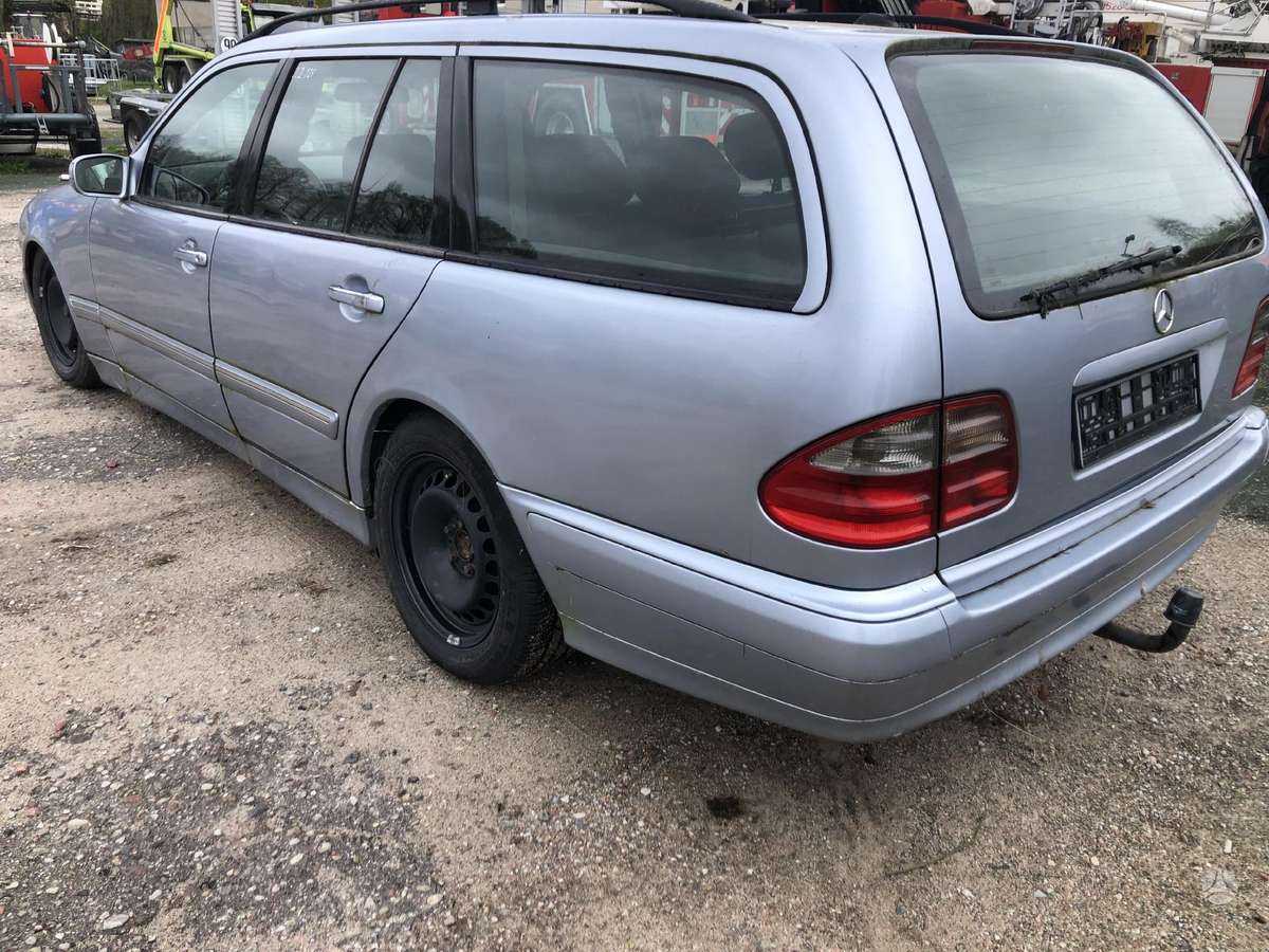 Mercedes-Benz E220, 2.2 l., wagon
