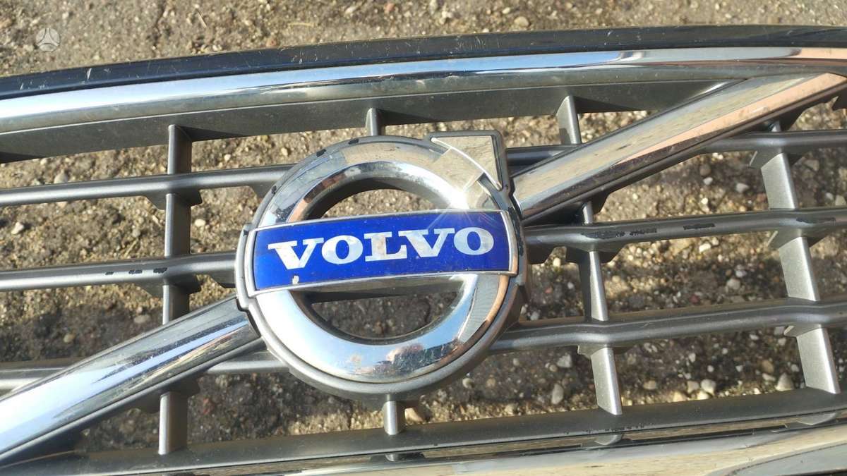 Volvo S60 kėbulo dalys