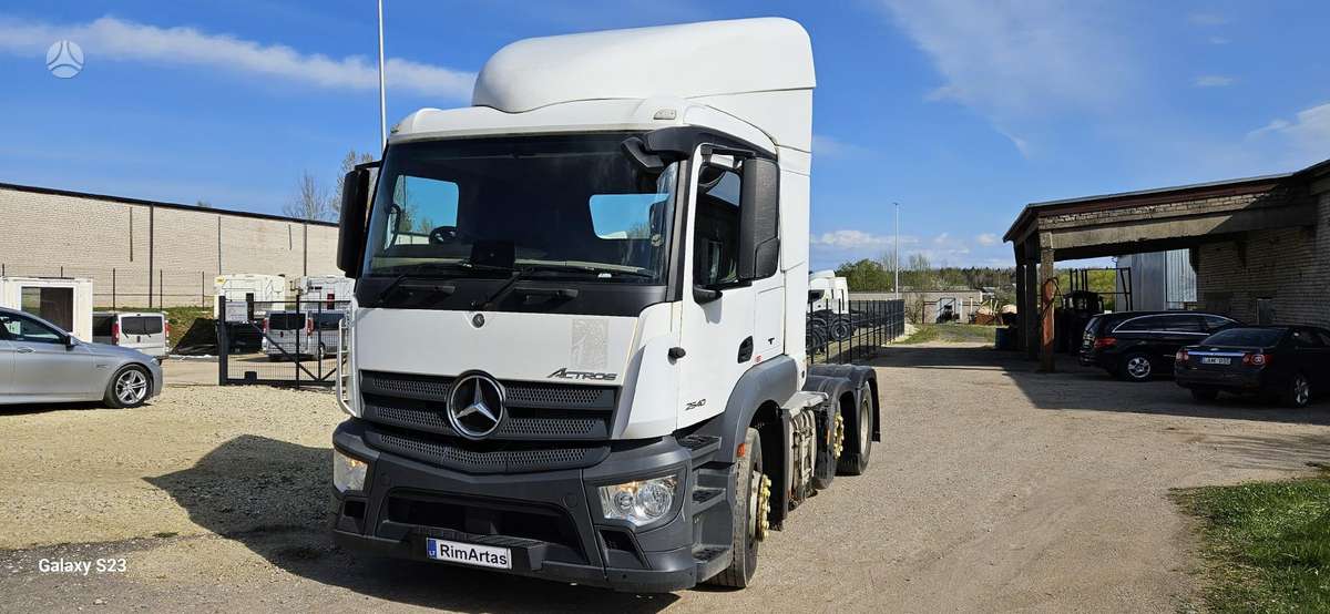 Mercedes-Benz Actros 2540, single sleeper