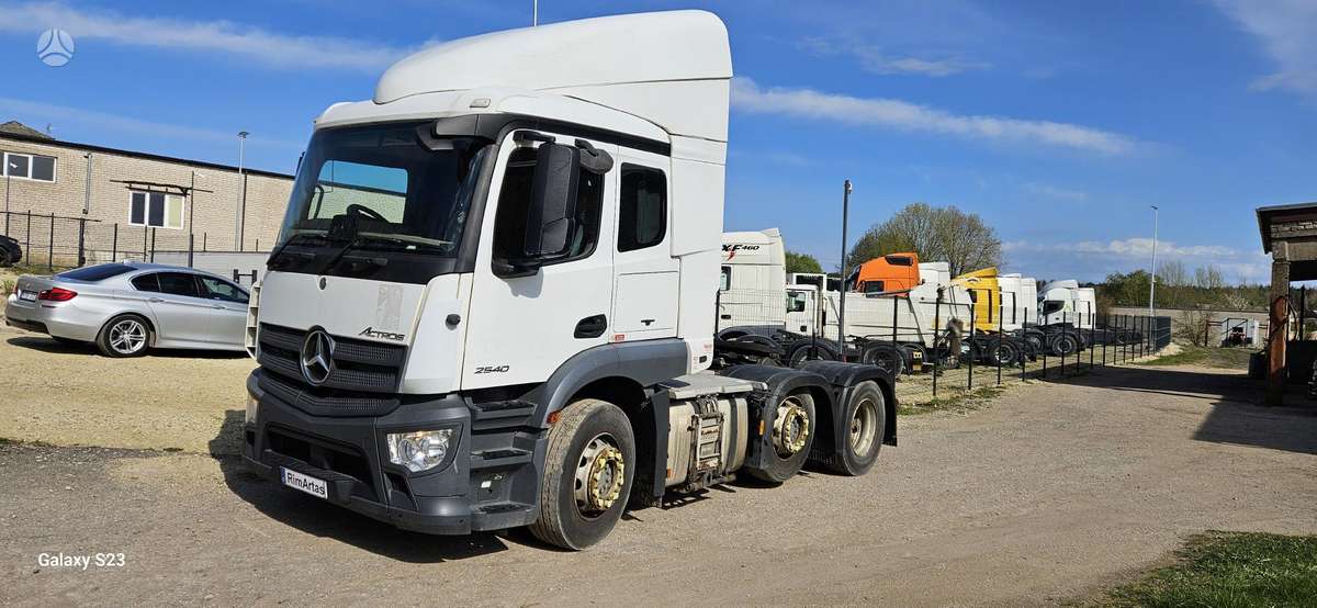Mercedes-Benz Actros 2540, single sleeper