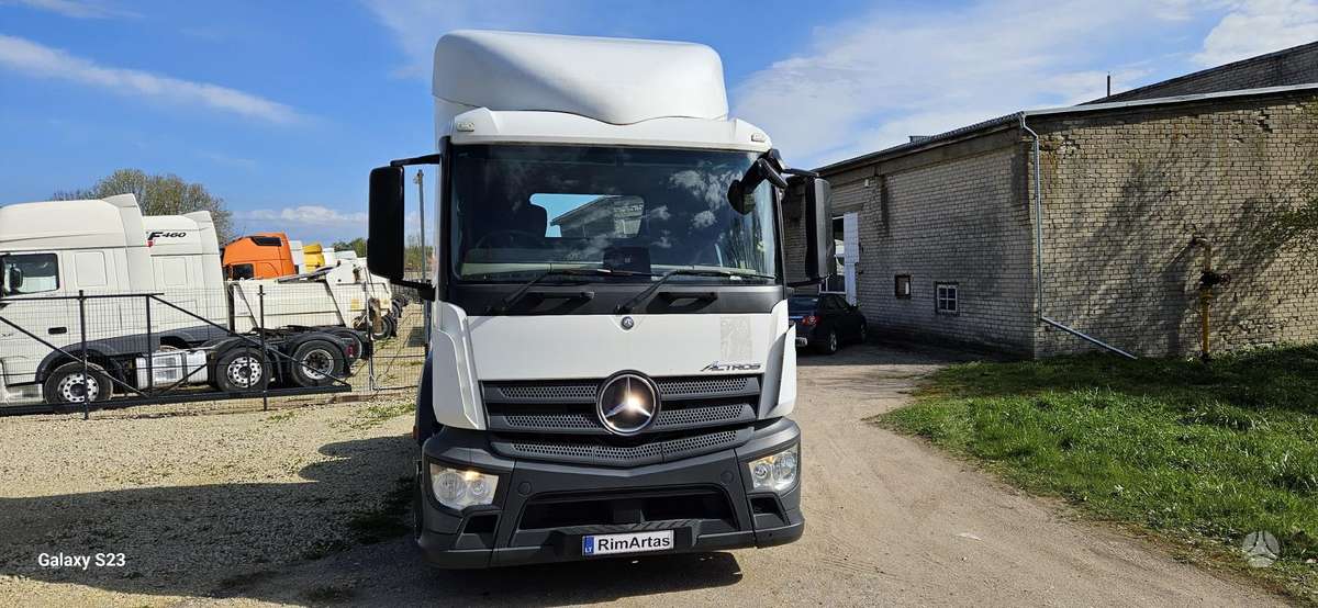 Mercedes-Benz Actros 2540, single sleeper