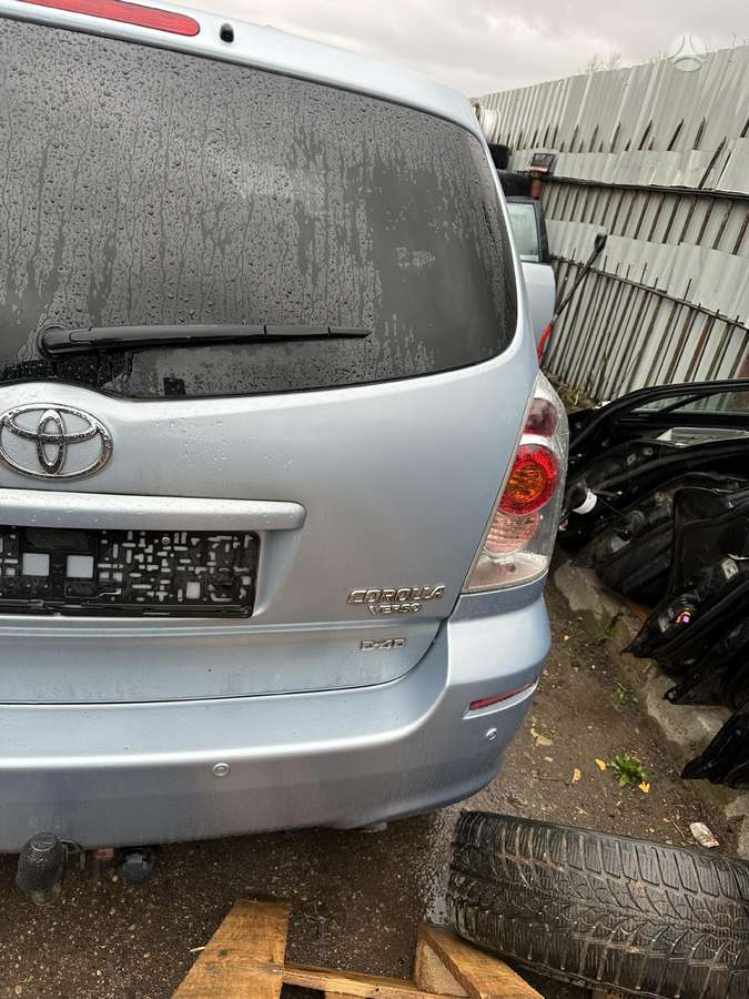 Toyota Corolla Verso D cat dalis siunčiam