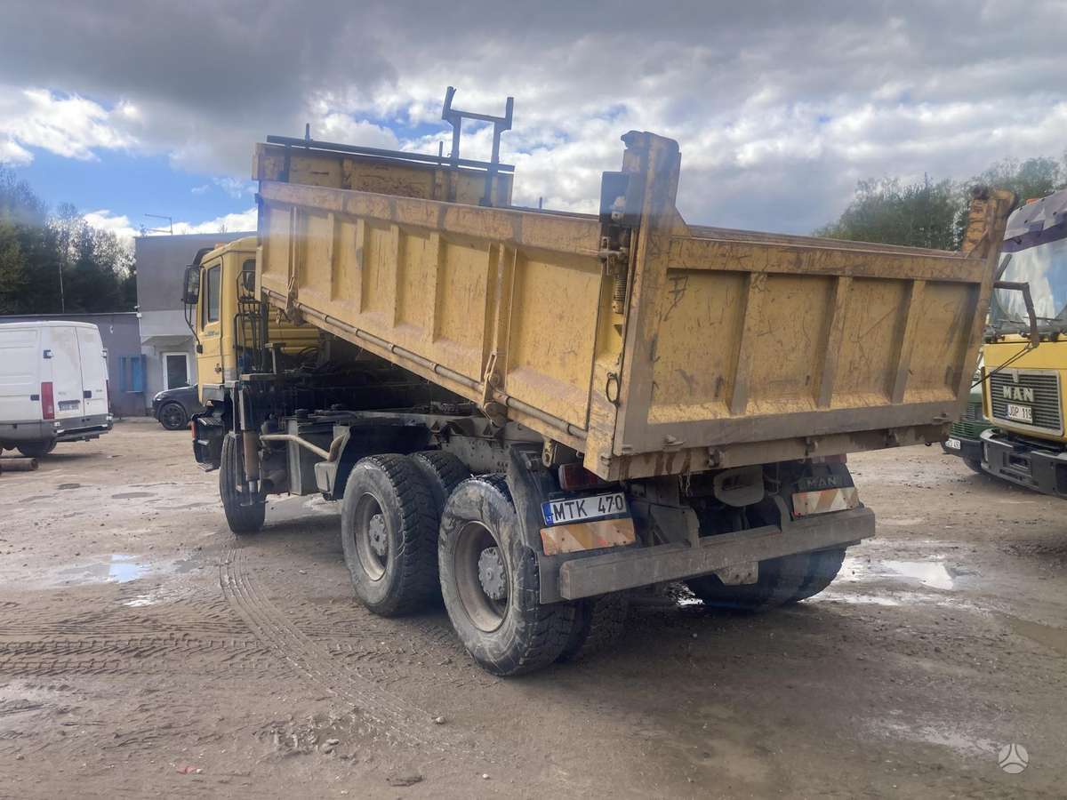 MAN 27.322, самосвалы с краном