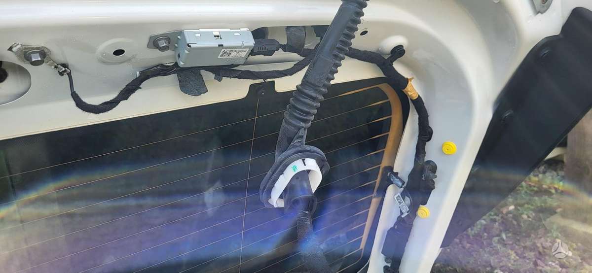 Ford Kuga dangtis (priekinis, galinis)