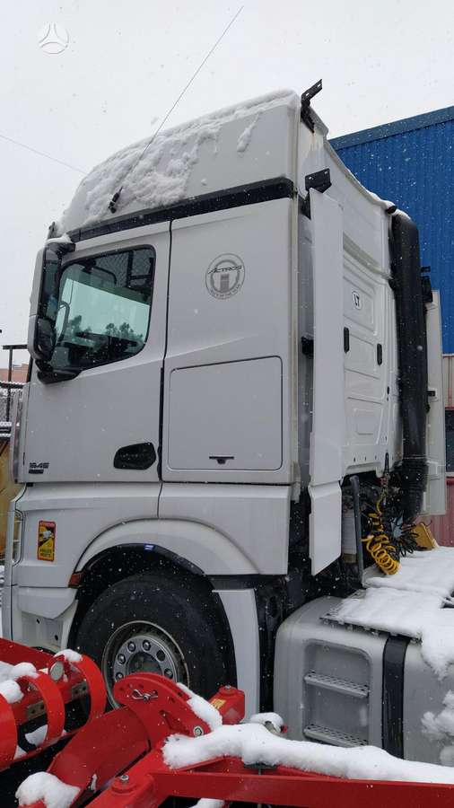 Mercedes-Benz Actros 1845, double sleeper