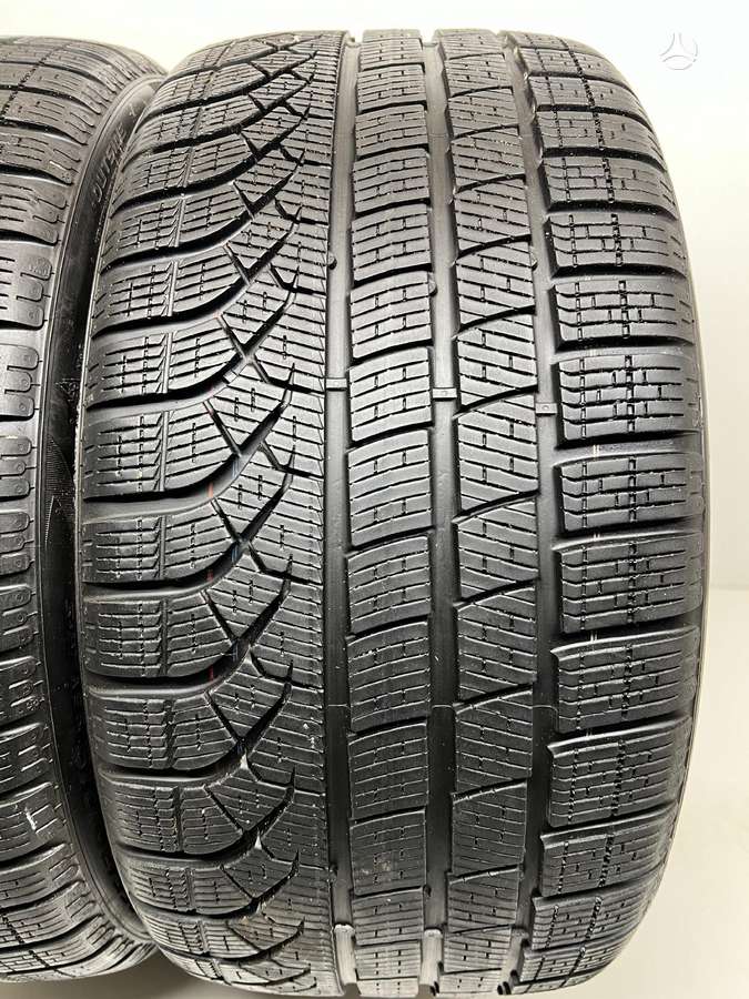 Pirelli P-Zero Winter AO 2024m, winter 265/30 R19