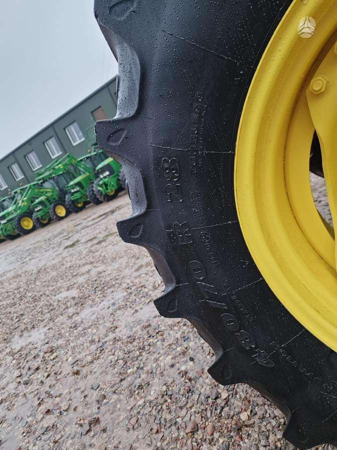 John Deere John Deere 6830, traktoriai