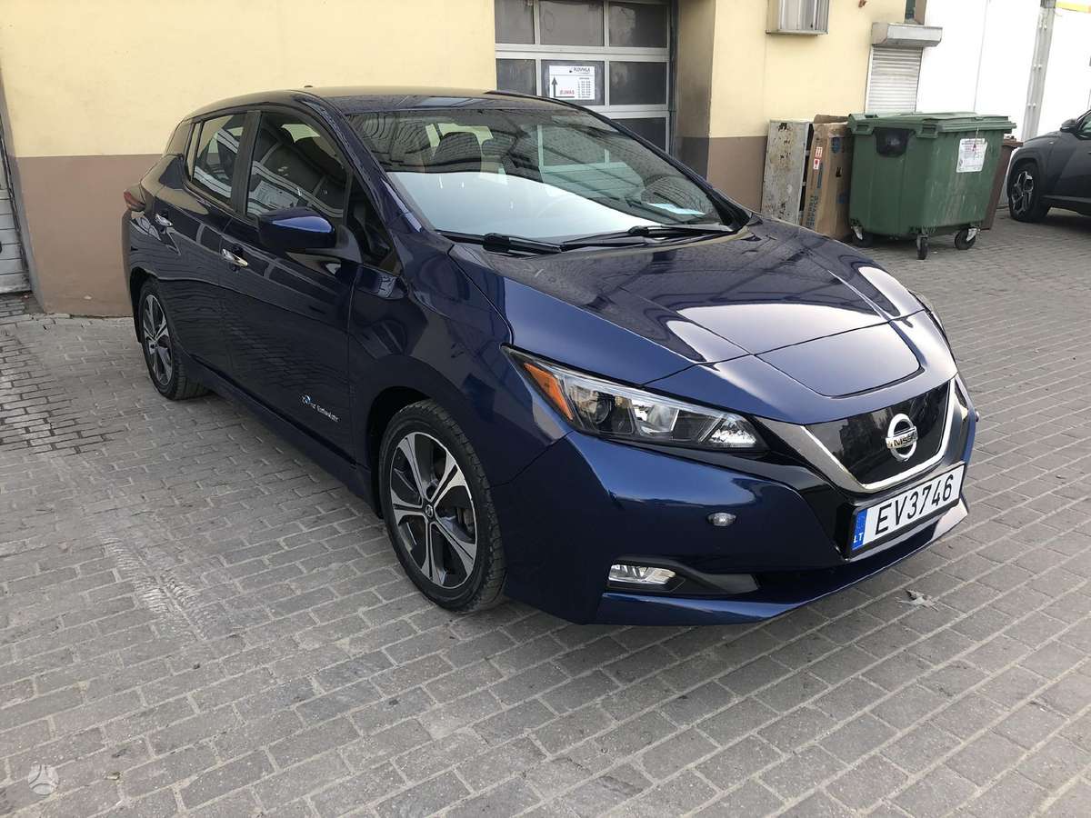 Nissan Leaf, 40 kWh, hatchback