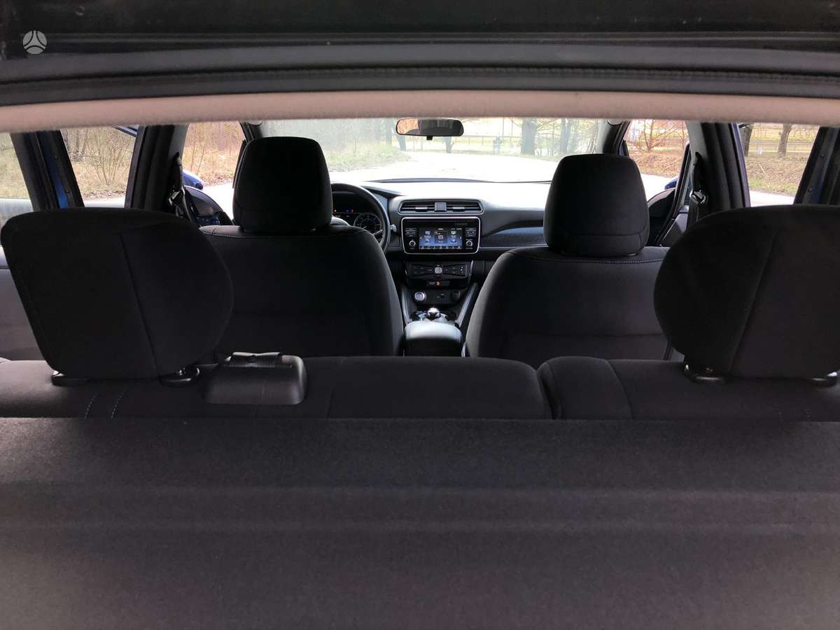 Nissan Leaf, 40 kWh, hatchback