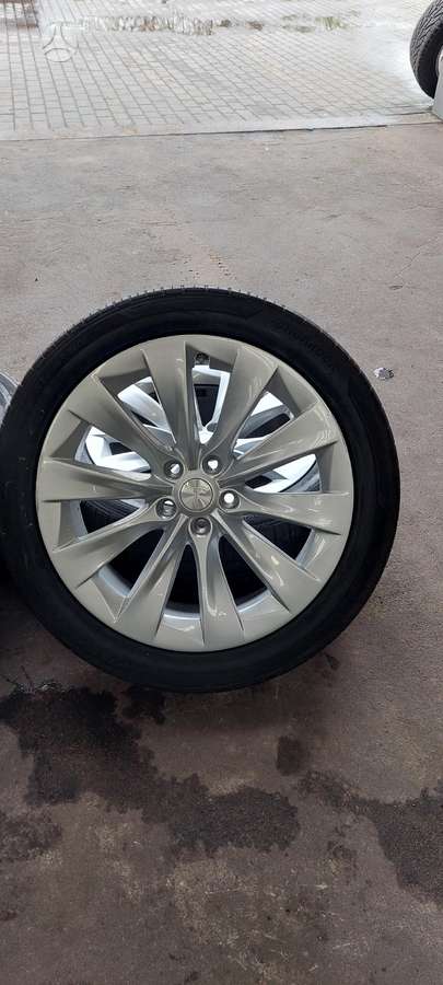TESLA, light alloy, R20