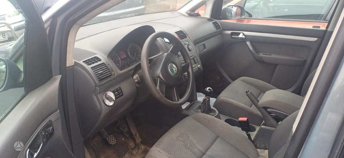 Volkswagen Touran dalimis. Bkc
