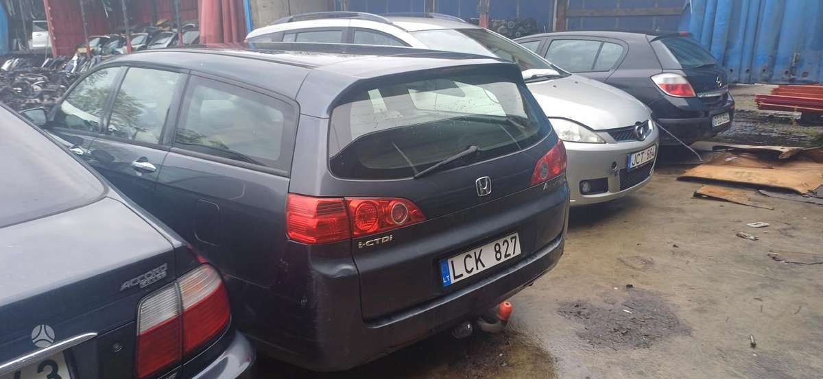 Honda Accord dalimis