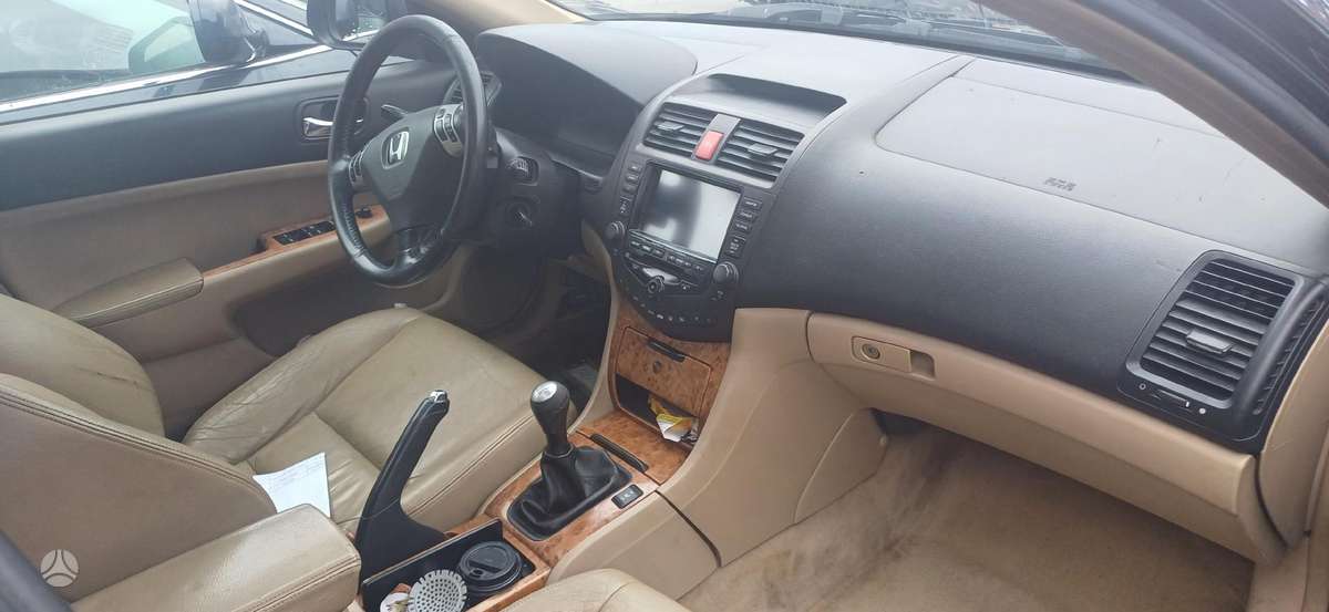 Honda Accord dalimis