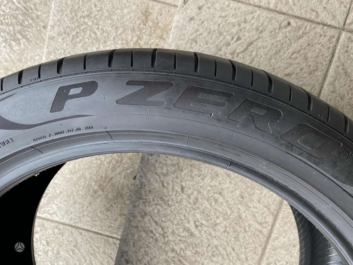 Pirelli P zero, vasaras 285/40 R21