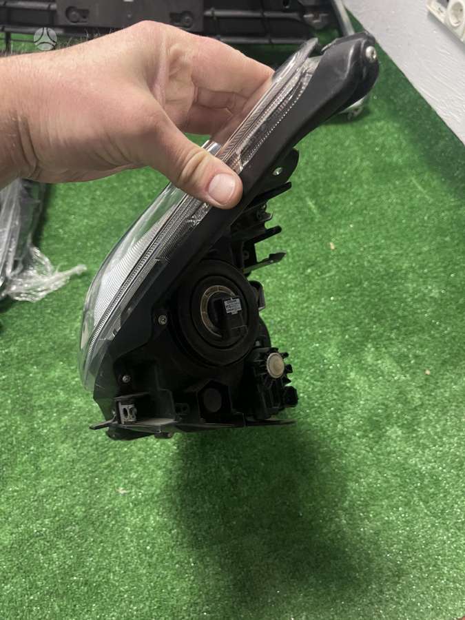 Toyota Prius Originalus idealios bukles