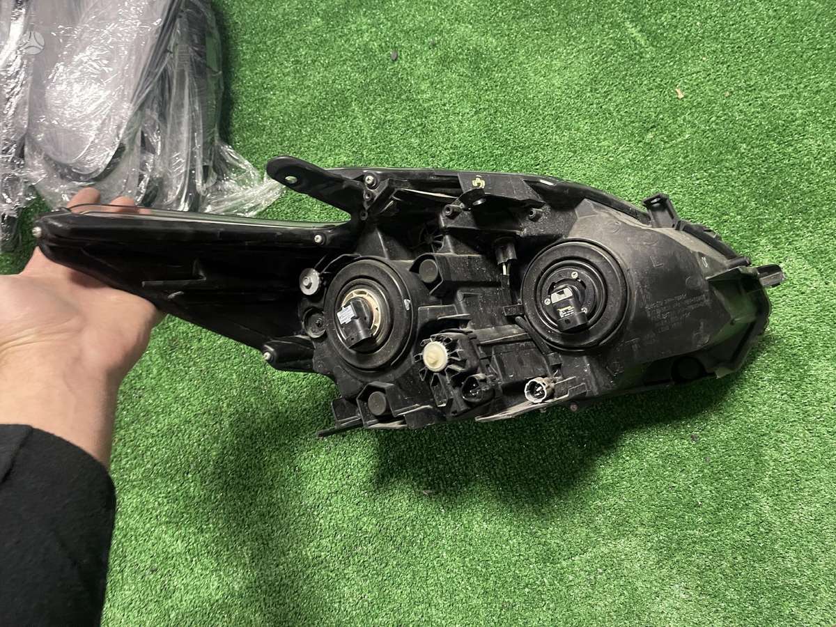 Toyota Prius Originalus idealios bukles