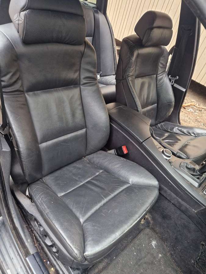 BMW 530 dalimis