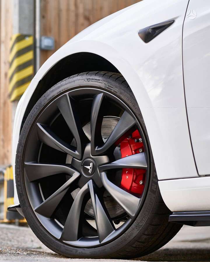 TESLA EU-B2046 Style Satin, легкосплавные , R20