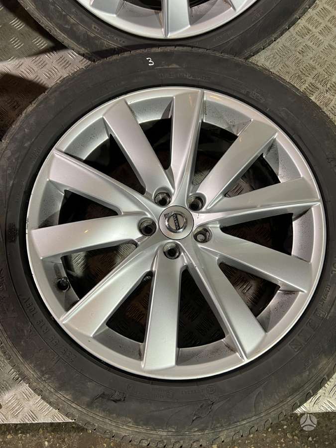 Volvo, lengvojo lydinio, R19