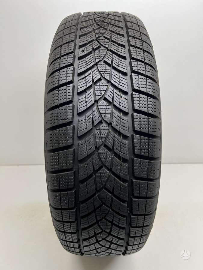 Goodyear UltraGripPerfom + SUV, winter 235/65 R17