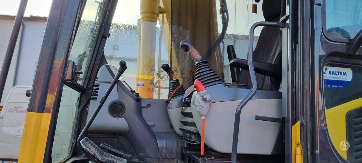 Komatsu PC 160  LC - 8, экскаваторы