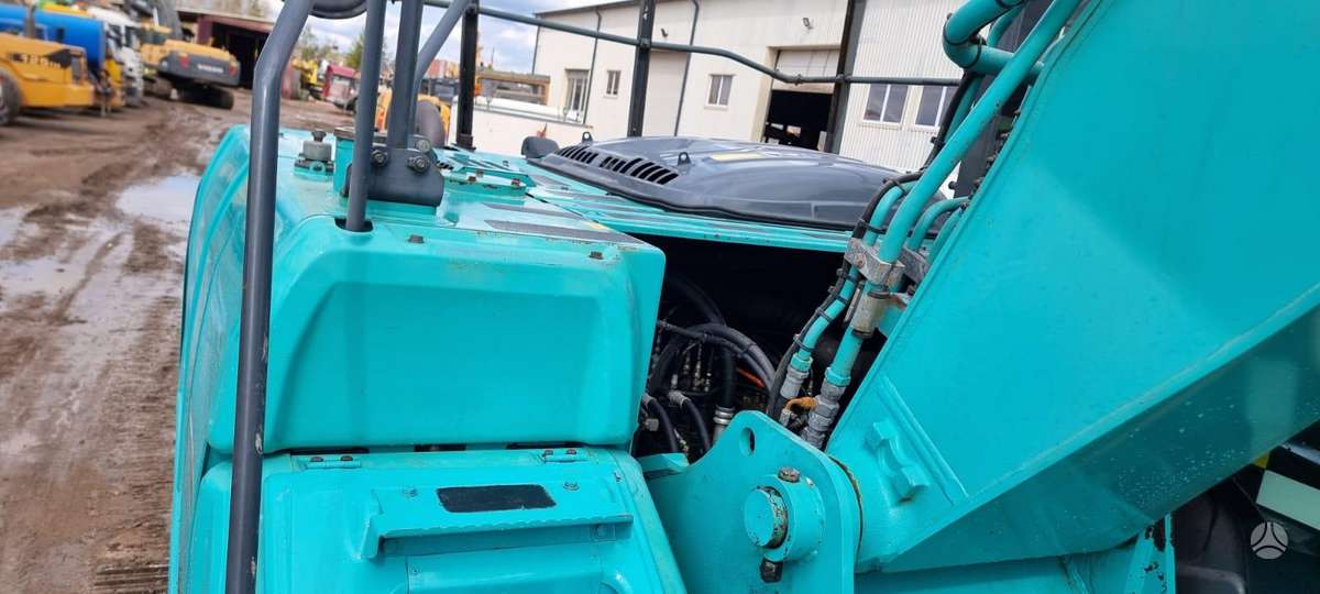 Kobelco SK210 LC-9, ekskavatoriai