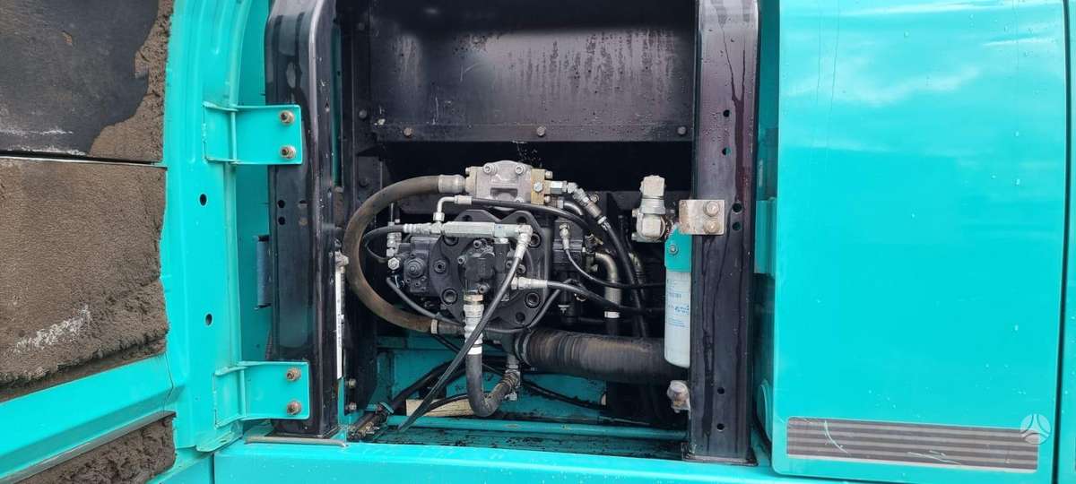 Kobelco SK210 LC-9, ekskavatoriai