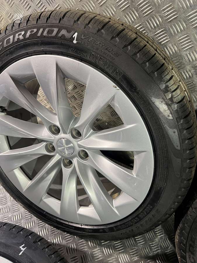 TESLA, light alloy, R19