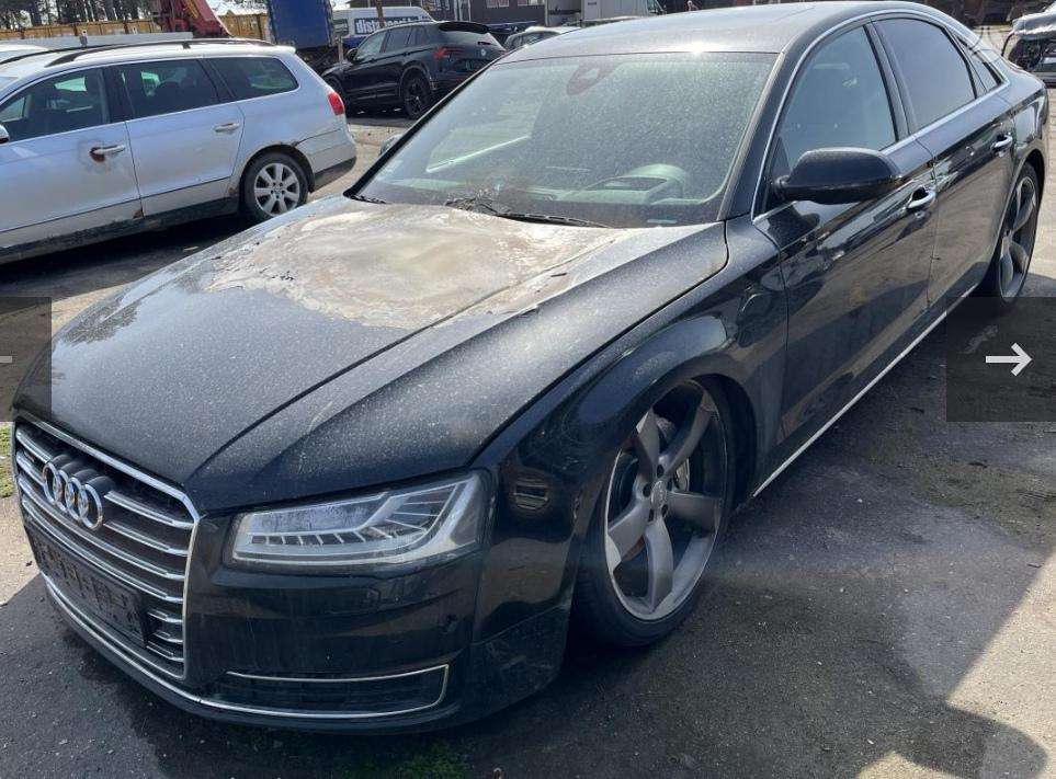 Audi A8 dalimis