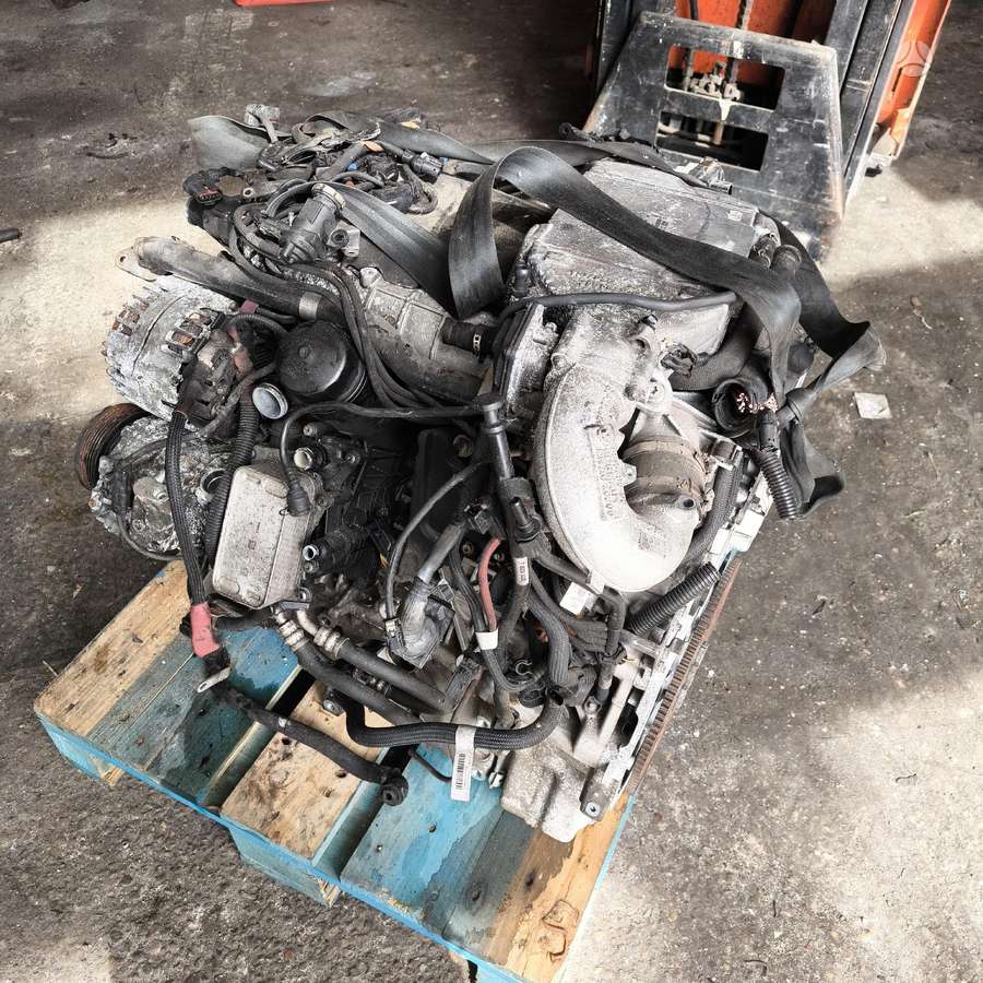BMW X5 детали двигателя