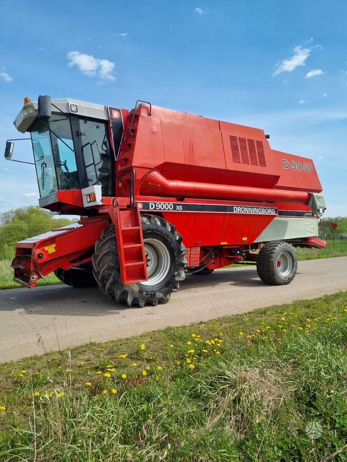 Dronningborg 9000, combine harvesters