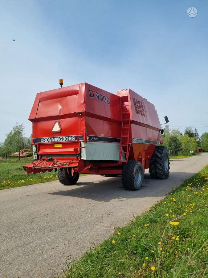Dronningborg 9000, combine harvesters