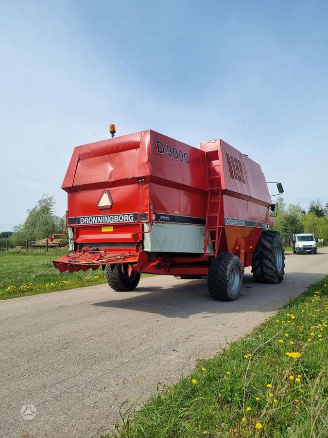 Dronningborg 9000, kombaini