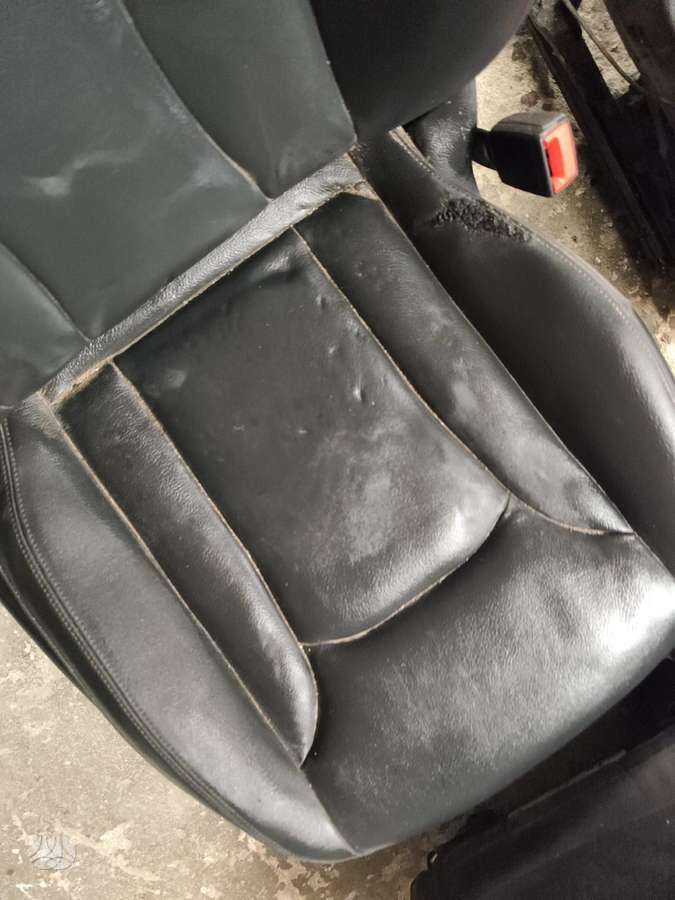 Audi Q7 Dalimis arba visas