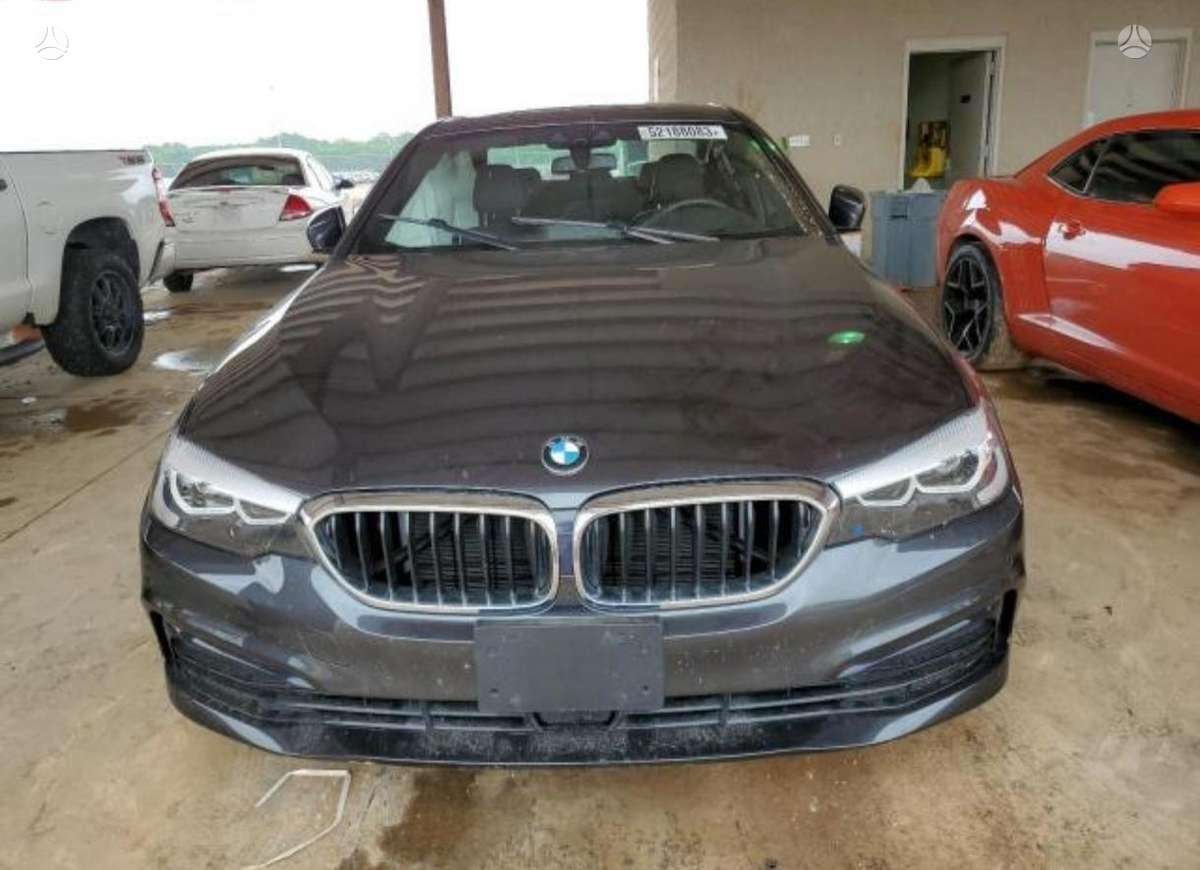 BMW 5 serija
