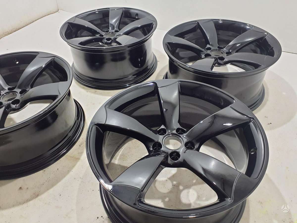 Audi A7, light alloy, R20