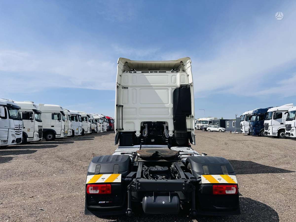 DAF XF 106.460 Mega Space Cab, 2 спальных места