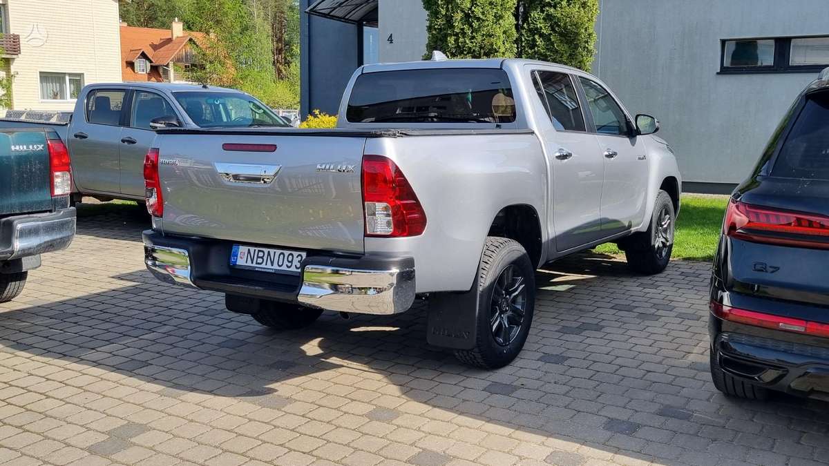 Toyota Hilux, 2.4 l., pikapas
