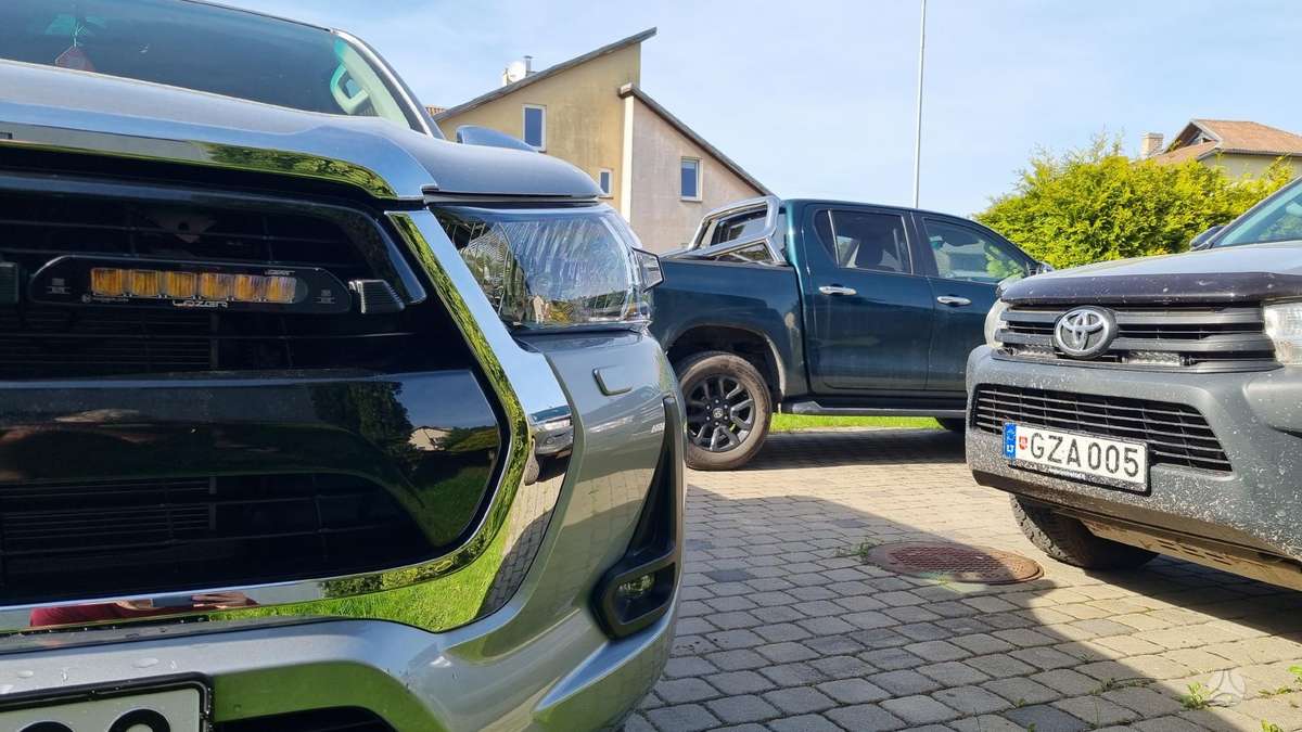 Toyota Hilux, 2.4 l., pikapas