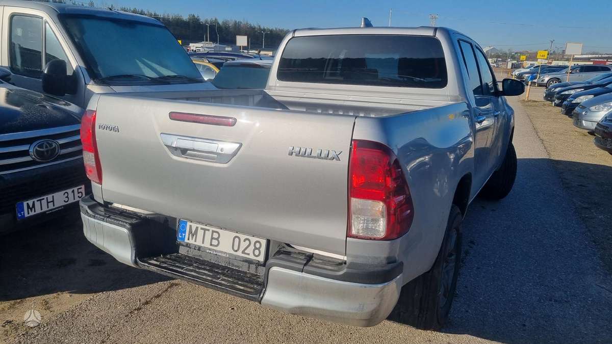 Toyota Hilux, 2.4 l., pikapas