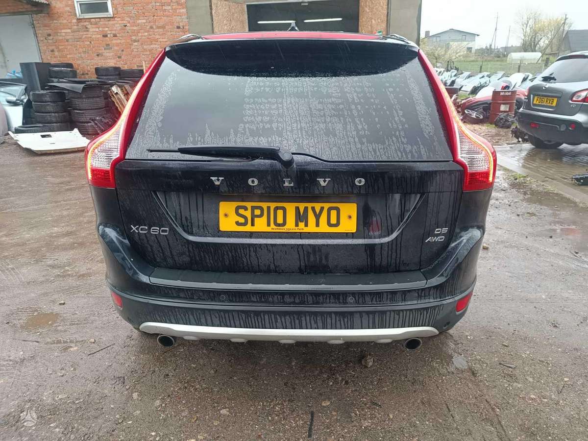 Volvo XC60 dalimis
