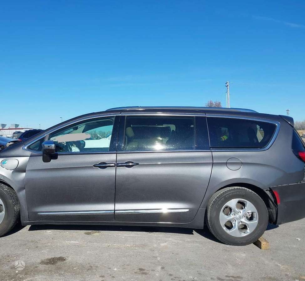 Chrysler Pacifica