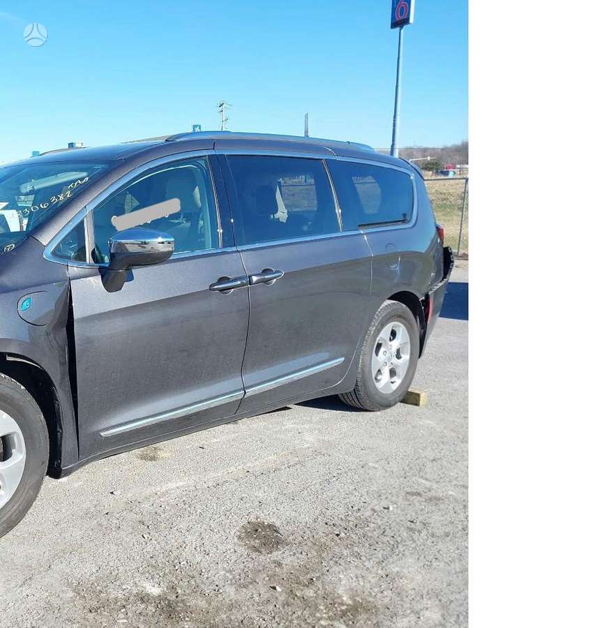 Chrysler Pacifica
