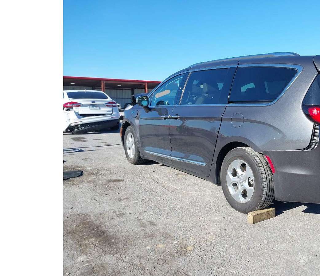 Chrysler Pacifica