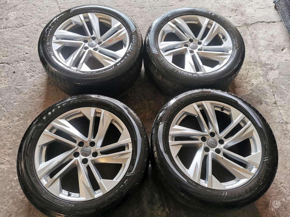 Audi Q7, lengvojo lydinio, R20