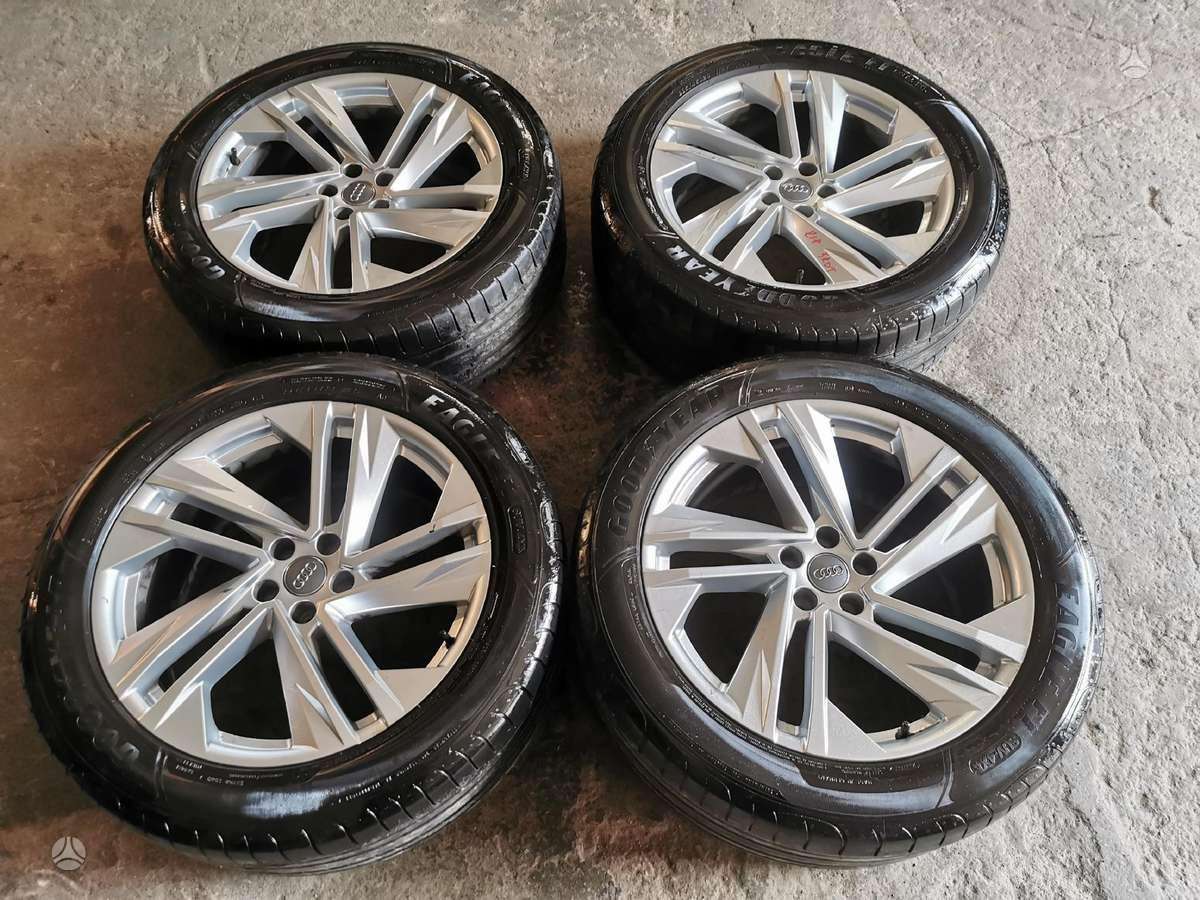 Audi Q7, lengvojo lydinio, R20